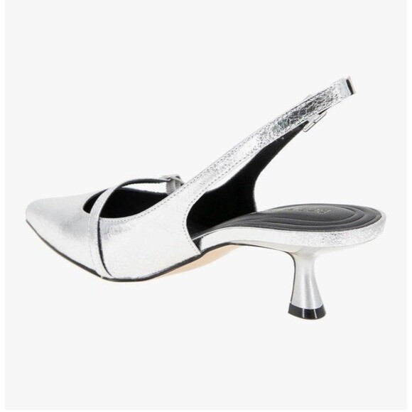 BCBGeneration Women’s classic kitten heel pump Kami with dainty buckle Size 8M - Picture 4 of 9